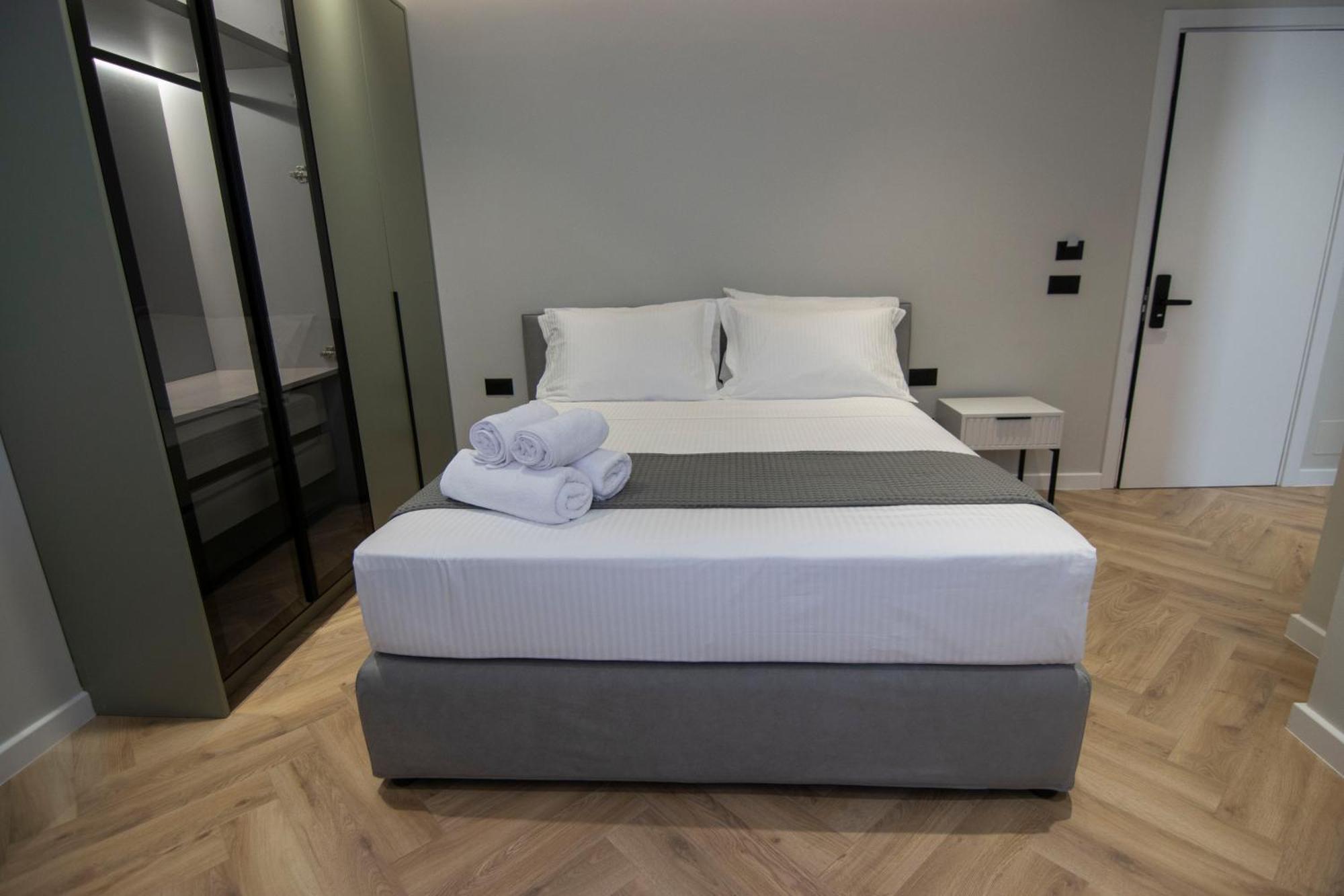 Mina Luxury Rooms Tirana Kültér fotó