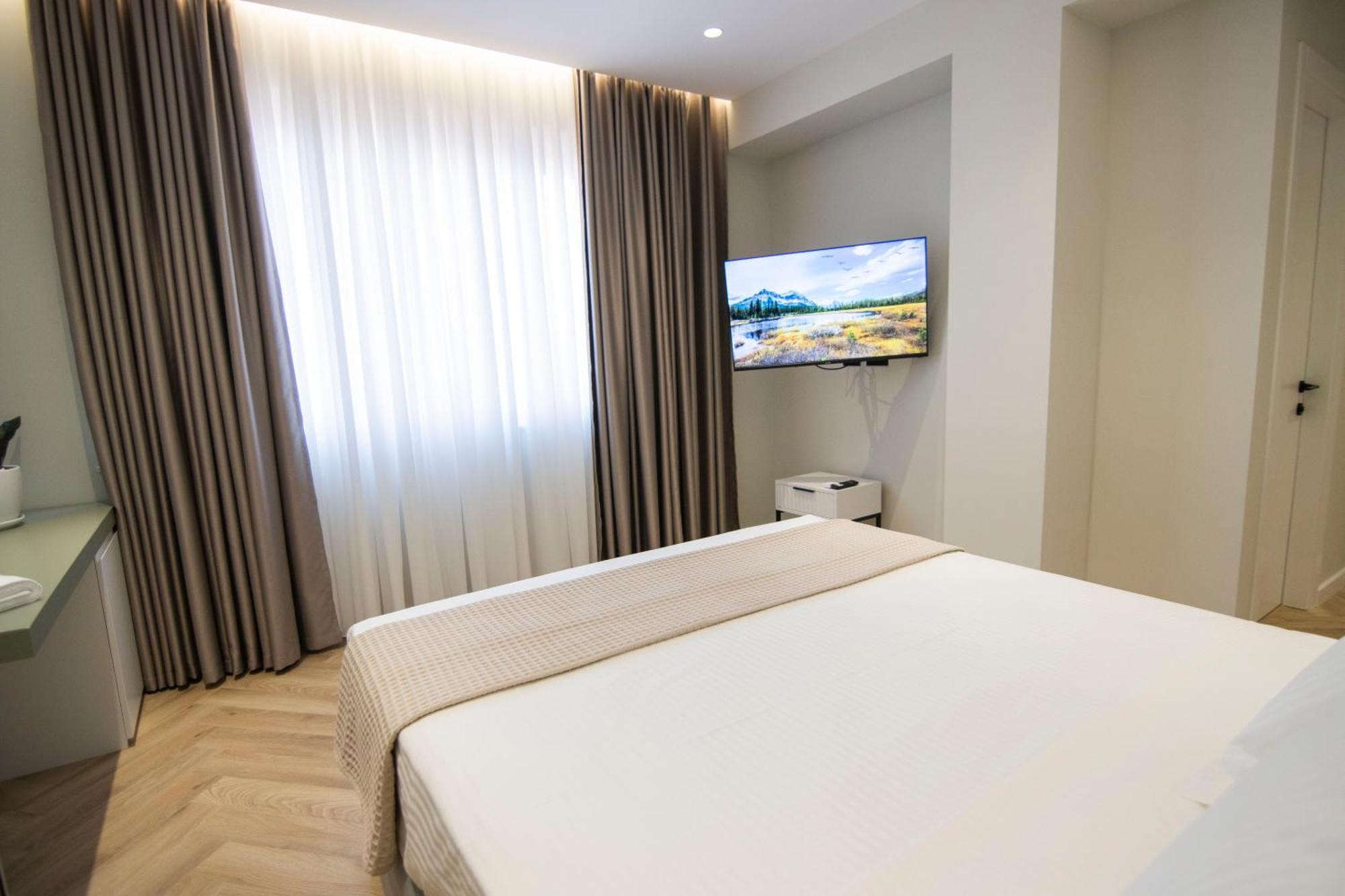Mina Luxury Rooms Tirana Kültér fotó
