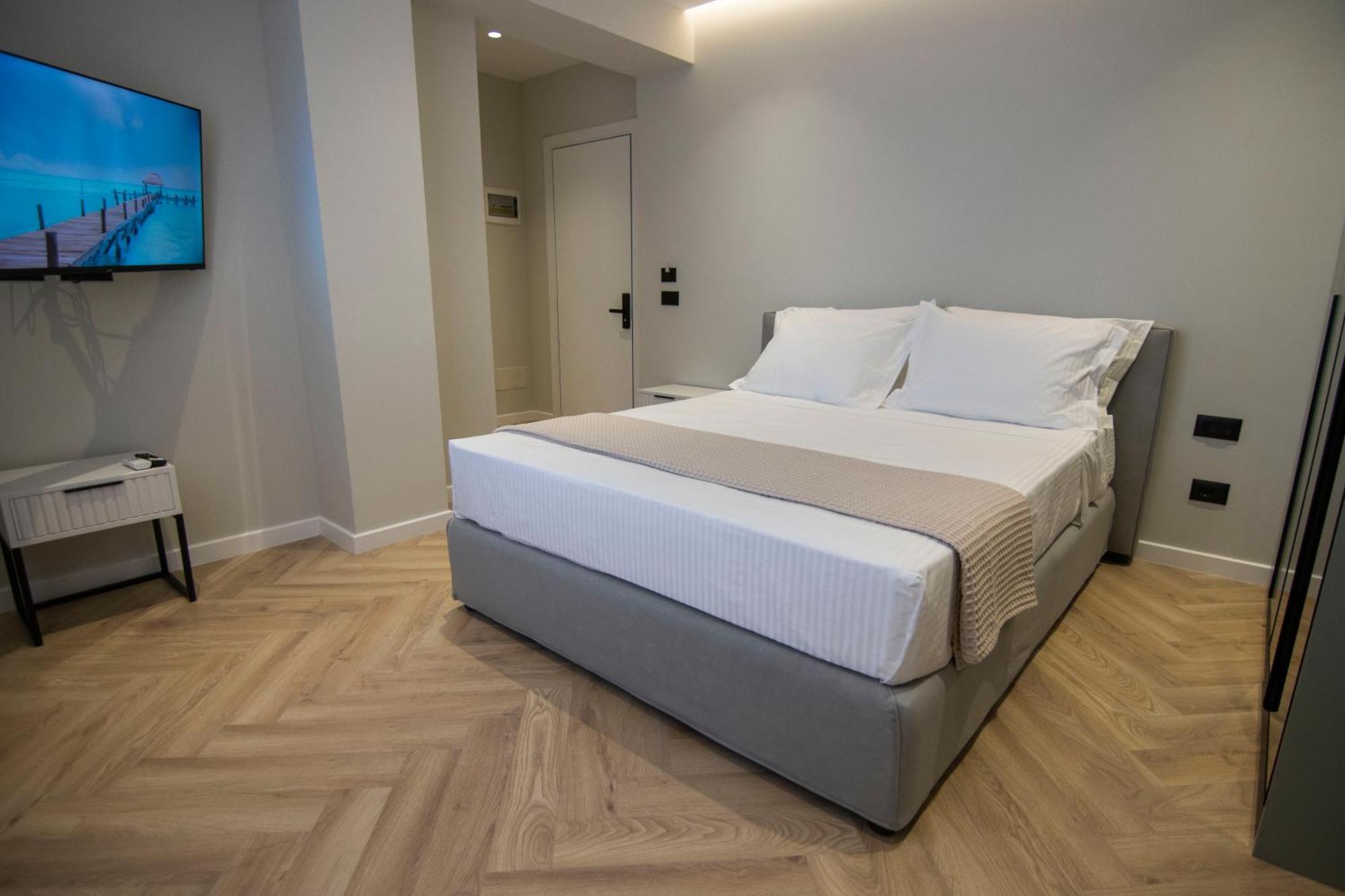 Mina Luxury Rooms Tirana Kültér fotó