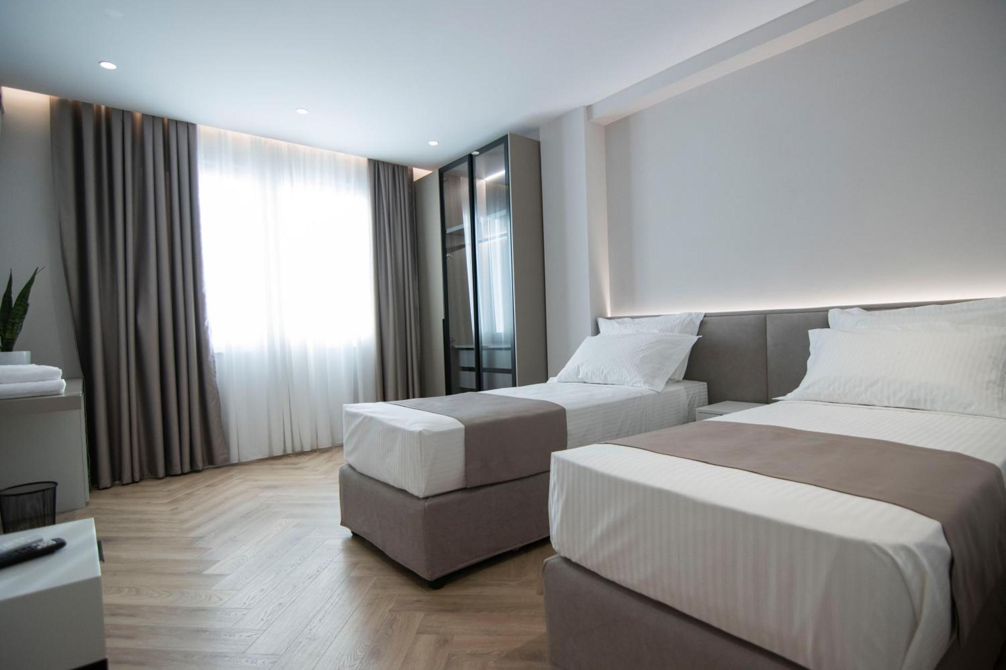 Mina Luxury Rooms Tirana Kültér fotó