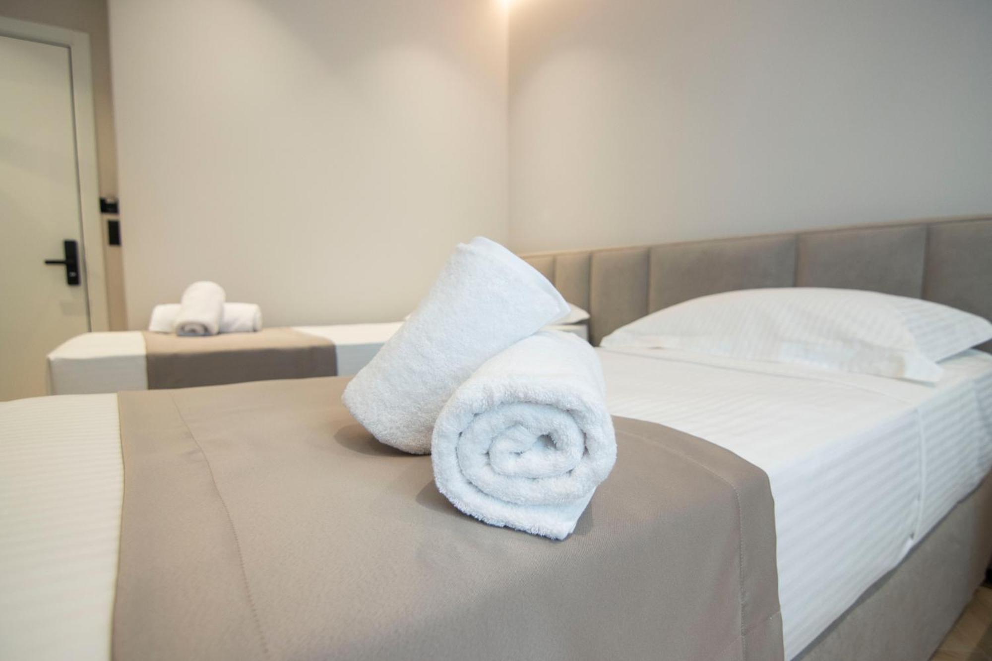 Mina Luxury Rooms Tirana Kültér fotó
