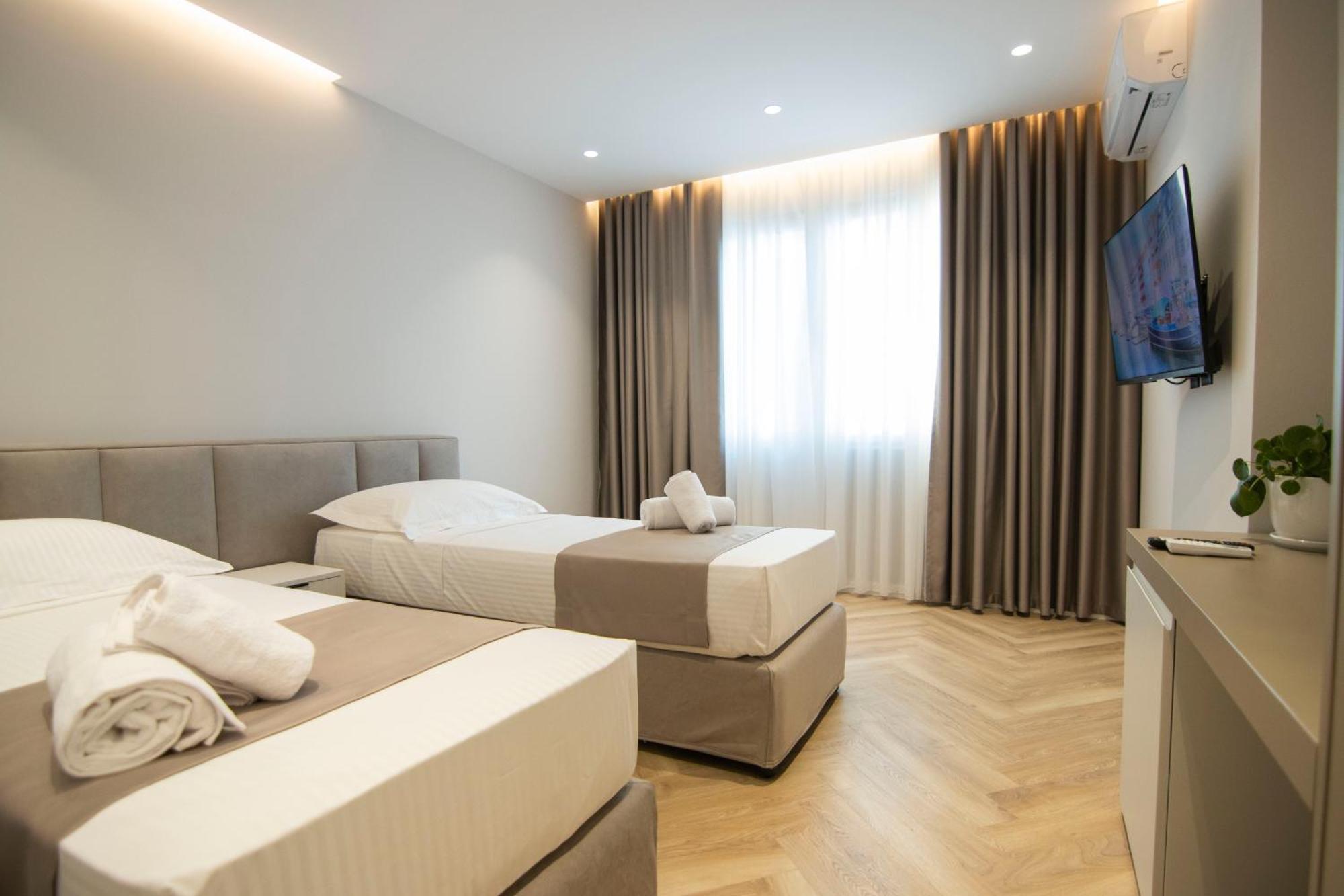 Mina Luxury Rooms Tirana Kültér fotó