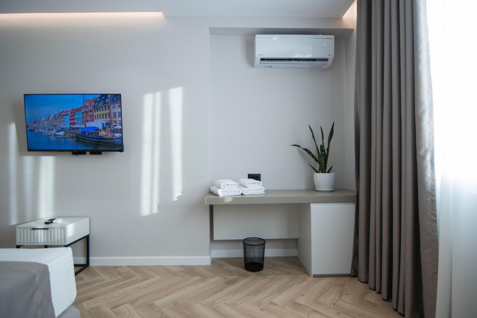 Mina Luxury Rooms Tirana Kültér fotó