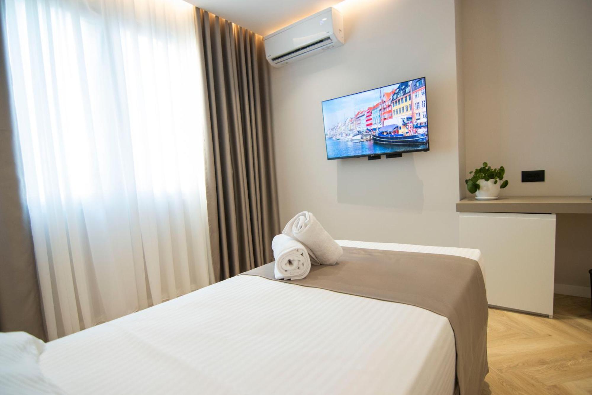 Mina Luxury Rooms Tirana Kültér fotó